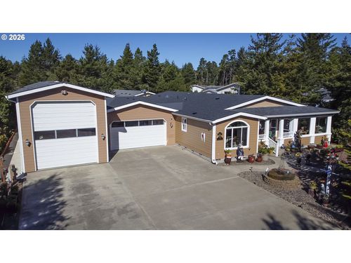 421 Sherwood Loop, Florence, OR, 97439-8886 | Card Image