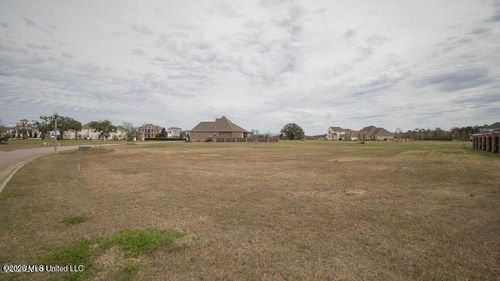 403 Goose Pointe Blvd, Biloxi, MS, 39531-6400 | Card Image