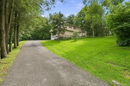 54 Deans Bridge Road, Somers, NY, 10589 | Card Image