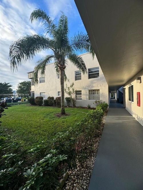303-303 Burgundy G, Delray Beach, FL, 33484-4935 | Card Image