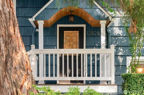12828 110th Avenue Ne, Kirkland, WA, 98034 | Card Image