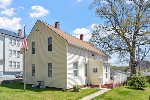 28 Lakewood St, Worcester, MA, 01603 | Card Image