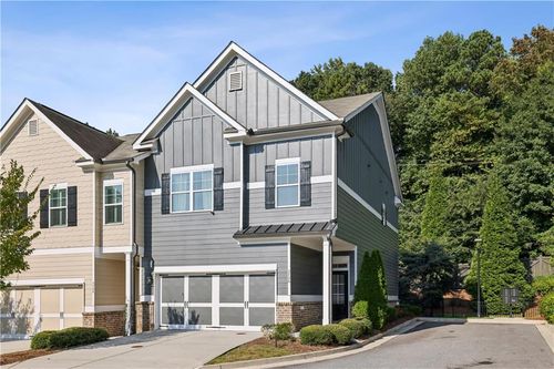 5726 Taylor Way, Sandy Springs, GA, 30342-1012 | Card Image
