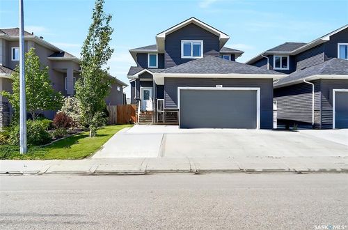 226 Gillies St, Saskatoon, SK, S7V0J7 | Card Image