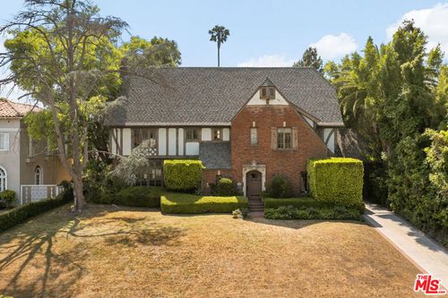 443 S June St, Los Angeles, CA, 90020-4811 | Card Image