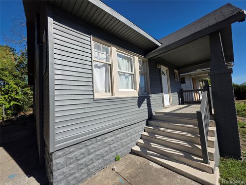 2530 Fullerton St, Detroit, MI, 48238-3577 | Card Image