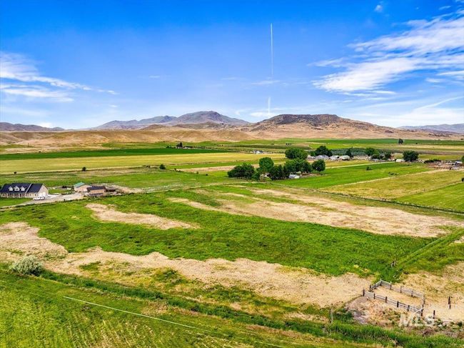 378 E Black Canyon Hwy, House other with 5 bedrooms, 2 bathrooms and null parking in Emmett ID | Image 47