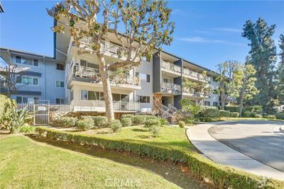 1A - Beverly Boulevard, Condo with 1 bedrooms, 1 bathrooms and 1 parking in Whittier CA | Image 1