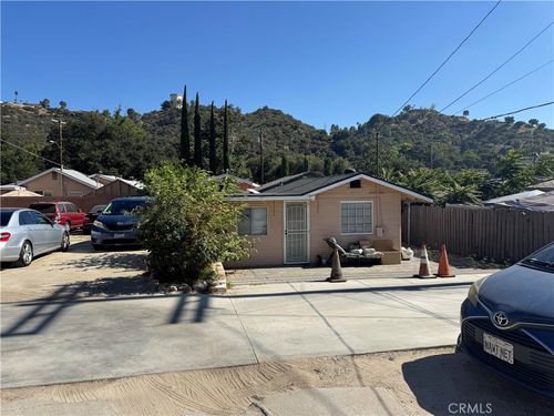 6940 Foothill Blvd, Tujunga, CA, 91042-2713 | Card Image