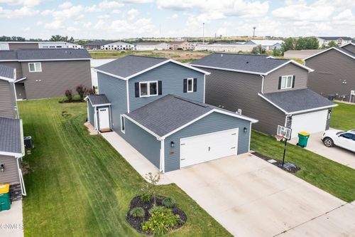 3816 24th St Se, Mandan, ND, 58554-5310 | Card Image
