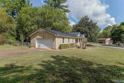 705 Sherwood Drive, House other with 3 bedrooms, 2 bathrooms and null parking in Huntsville AL | Image 3