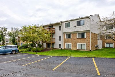 79 - 30056 W 12 Mile Road, Condo with 2 bedrooms, 2 bathrooms and null parking in Farmington Hills MI | Image 1