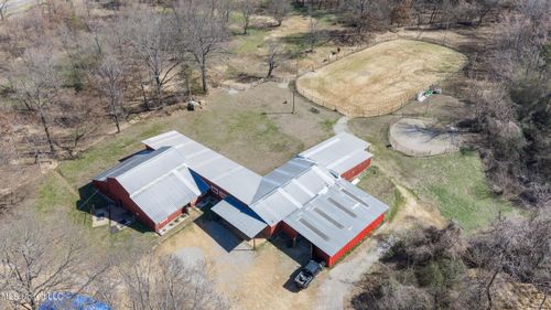 9142 Mineral Wells Rd, Olive Branch, MS, 38654-8332 | Card Image