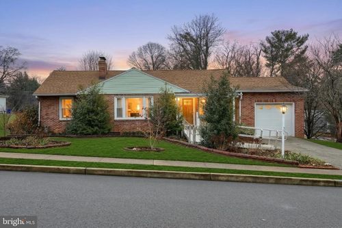 301 N Forrest St, YORK, PA, 17404-5007 | Card Image