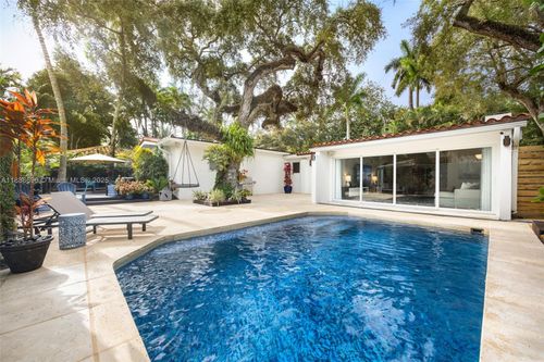 3220 Calusa St, Miami, FL, 33133-4731 | Card Image