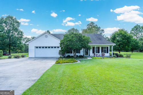 674 Forest Hills Dr, Douglas, GA, 31535-2430 | Card Image