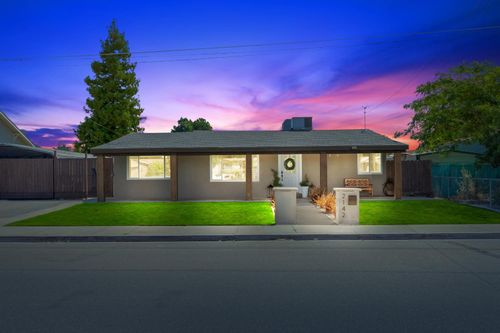 2142 7th Street, Hughson, CA, 95326 | Card Image