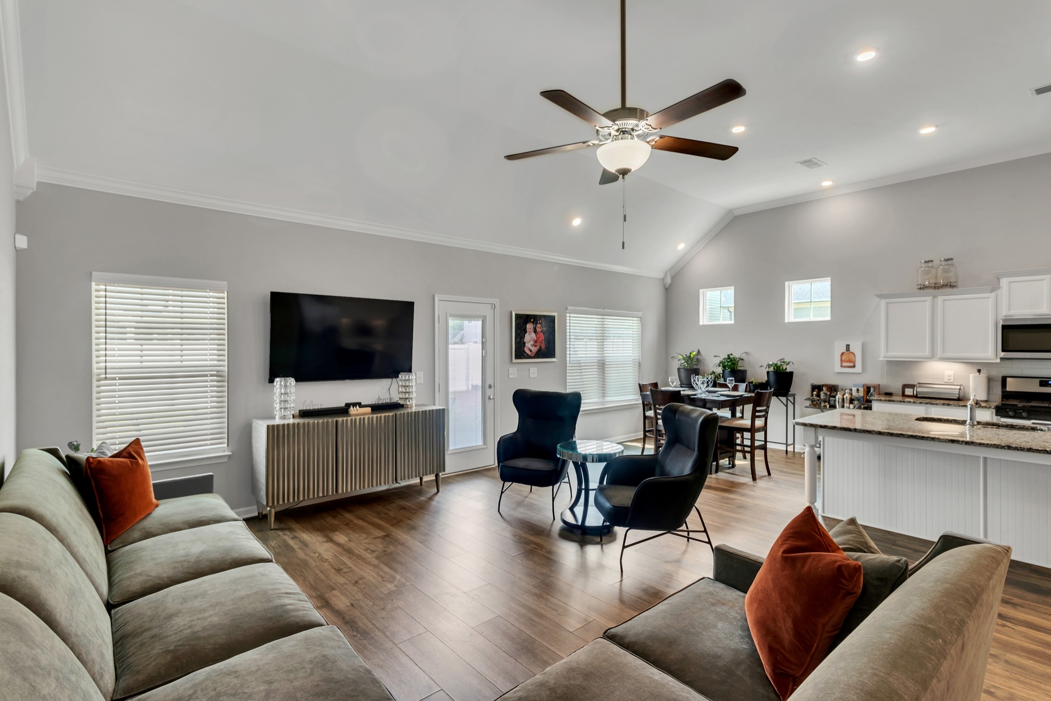 High Echelon Cir, Smyrna, TN 37167