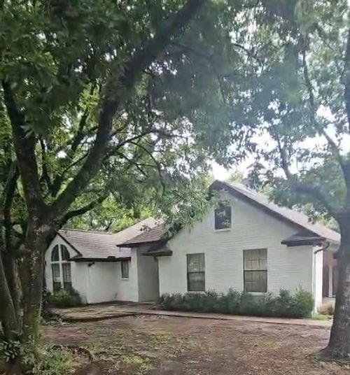 4030 Walnut Ln, Midlothian, TX, 76065-6202 | Card Image