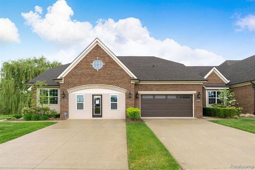 6-40703 Azalea Drive, Clinton Twp, MI, 48036 | Card Image