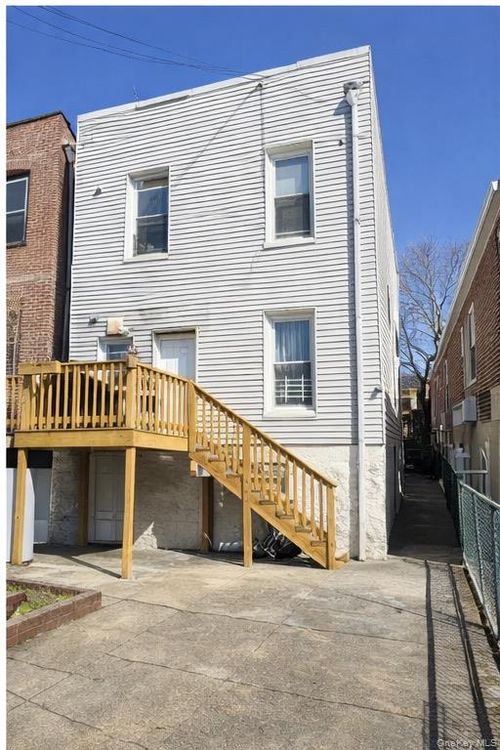 1839 Matthews Ave, Bronx, NY, 10462-3610 | Card Image