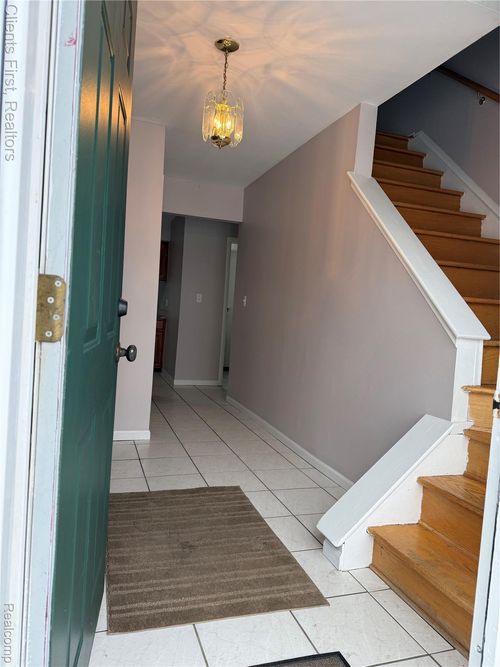 11477 Aspen Dr, Plymouth, MI, 48170-4583 | Card Image