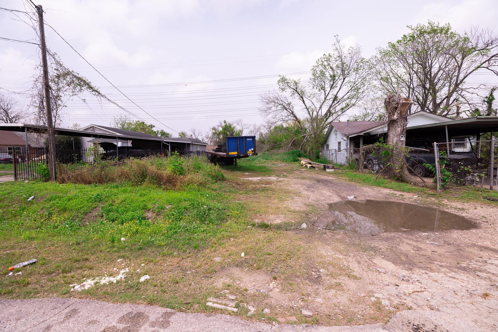 Land in Houston 5
