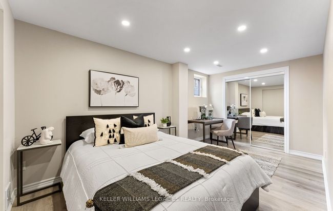 25 Velia Crt, House attached with 5 bedrooms, 4 bathrooms and 2 parking in Woodbridge ON | Image 35