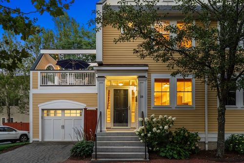 unit-20-129 Merrimac St, Newburyport, MA, 01950-2455 | Card Image