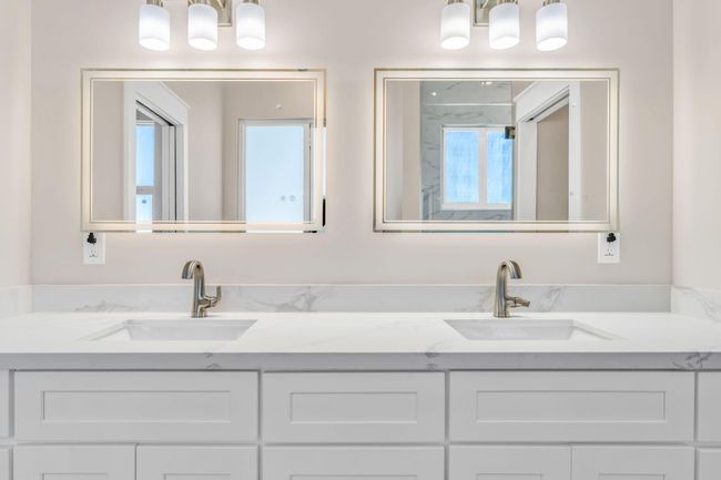 Primary En Suite | Image 20