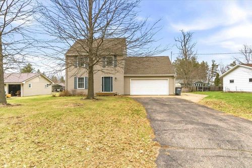 465 Shady Lane, Wisconsin Rapids, WI, 54494 | Card Image