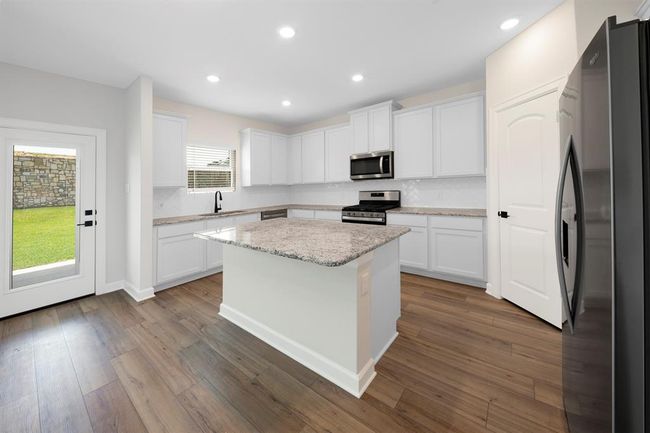 6179 White Spruce Dr, House other with 3 bedrooms, 3 bathrooms and 2 parking in Conroe TX | Image 7