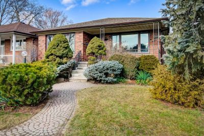 88 Carsbrooke Rd, House other with 4 bedrooms, 3 bathrooms and 6 parking in Etobicoke ON | Image 1