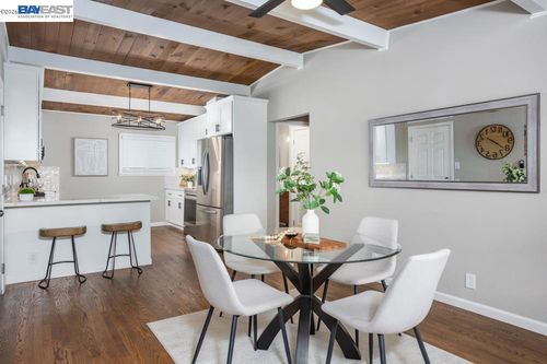 36637 Burdick St, Newark, CA, 94560-3107 | Card Image