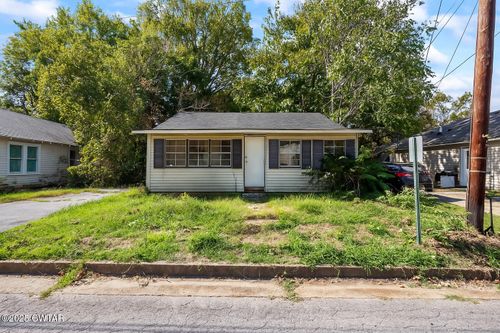 403 Bell Ave, Dyersburg, TN, 38024-4133 | Card Image