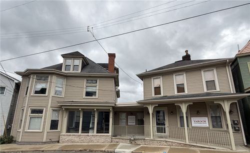 435 S Maple Ave, Greensburg, PA, 15601-3220 | Card Image