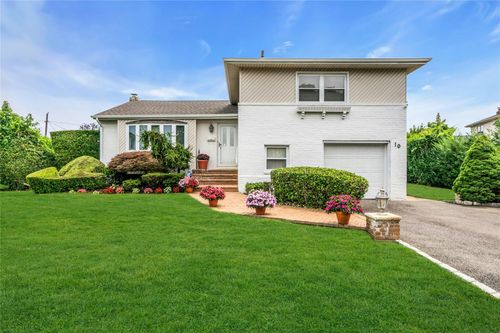 10 Temme Ct, Plainview, NY, 11803-6426 | Card Image
