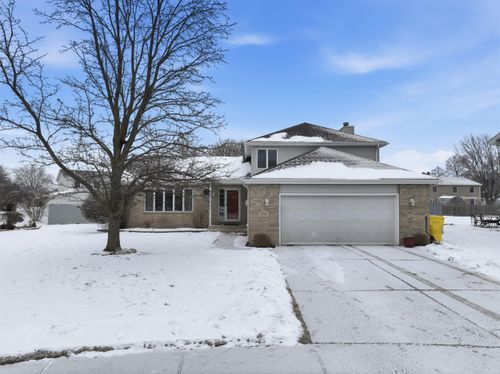 713 N Robin Ct, Griffith, IN, 46319-3808 | Card Image