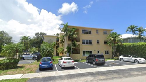 apt-302-901 Ne 3rd St, Fort Lauderdale, FL, 33301-1624 | Card Image