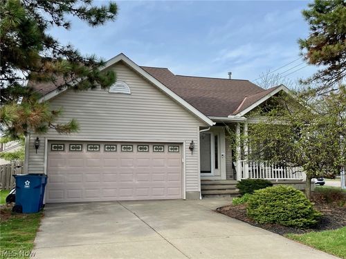 38445 Westminster Ln, Willoughby, OH, 44094-7538 | Card Image