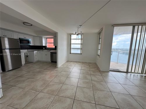 apt-906e-1351 Ne Miami Gardens Dr, Miami, FL, 33179-4748 | Card Image