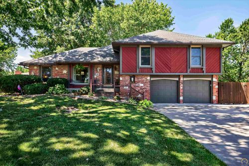 3407 Se Arbor Dr, Topeka, KS, 66605-3020 | Card Image