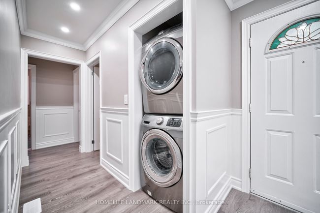 720 Emerson Ave, House other with 5 bedrooms, 2 bathrooms and 4 parking in Oshawa ON | Image 18