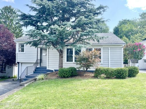 106 S 12th St, Lewisburg, PA, 17837-1704 | Card Image