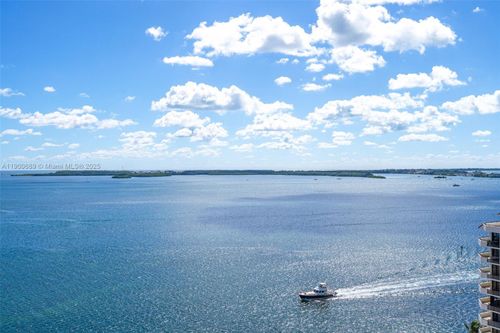 apt-1813-540 Brickell Key Dr, Miami, FL, 33131-2646 | Card Image