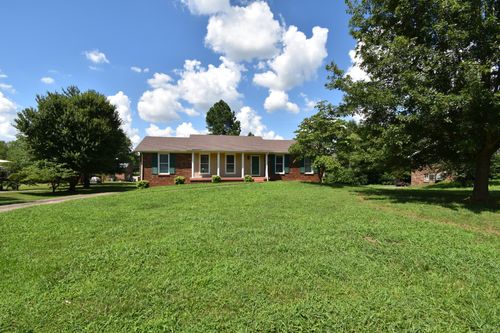 3049 Westchester Dr, Clarksville, TN, 37043-4015 | Card Image