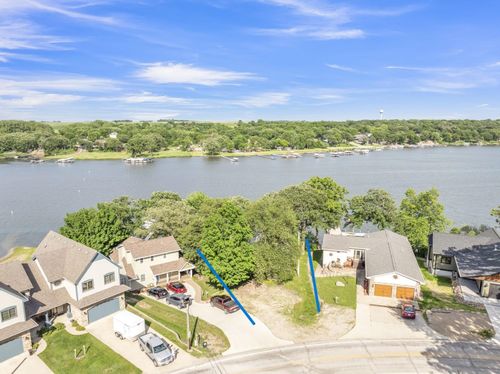 16488 255th Avenue, Spirit Lake, IA, 51360 | Card Image