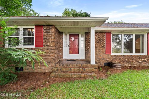 280 Cornwallis Rd, Teachey, NC, 28464-9643 | Card Image