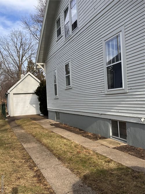 1506 Dexter Ave, Ann Arbor, MI, 48103-4004 | Card Image