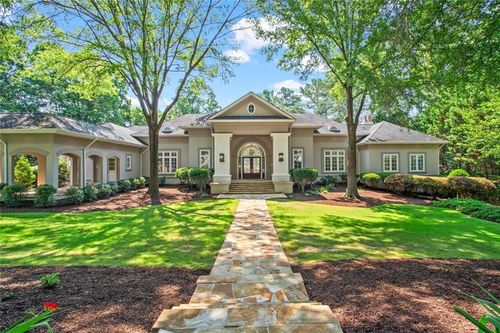 9335 Colonnade Trl, Alpharetta, GA, 30022-5192 | Card Image